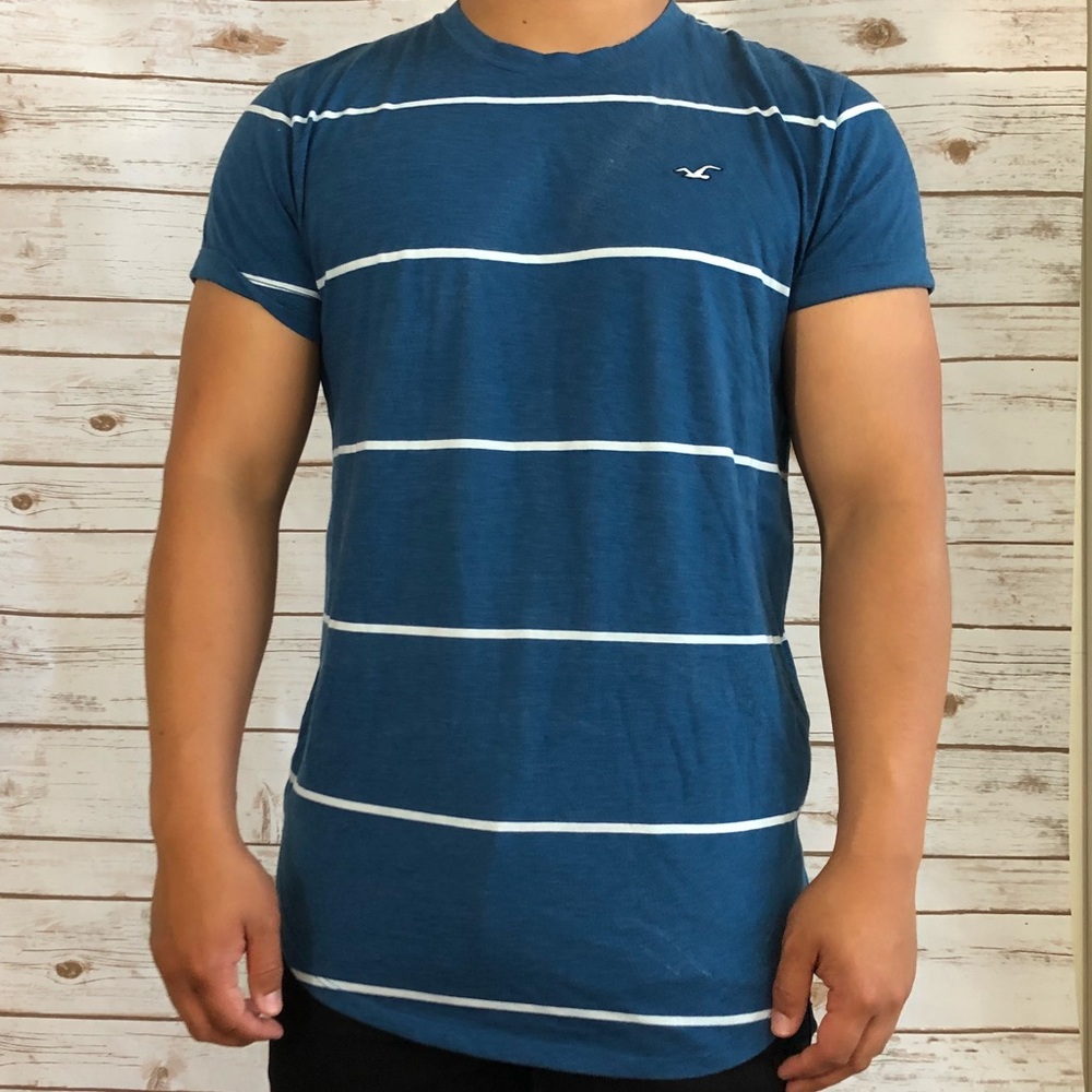 Hollister Curved Hem T-Shirt